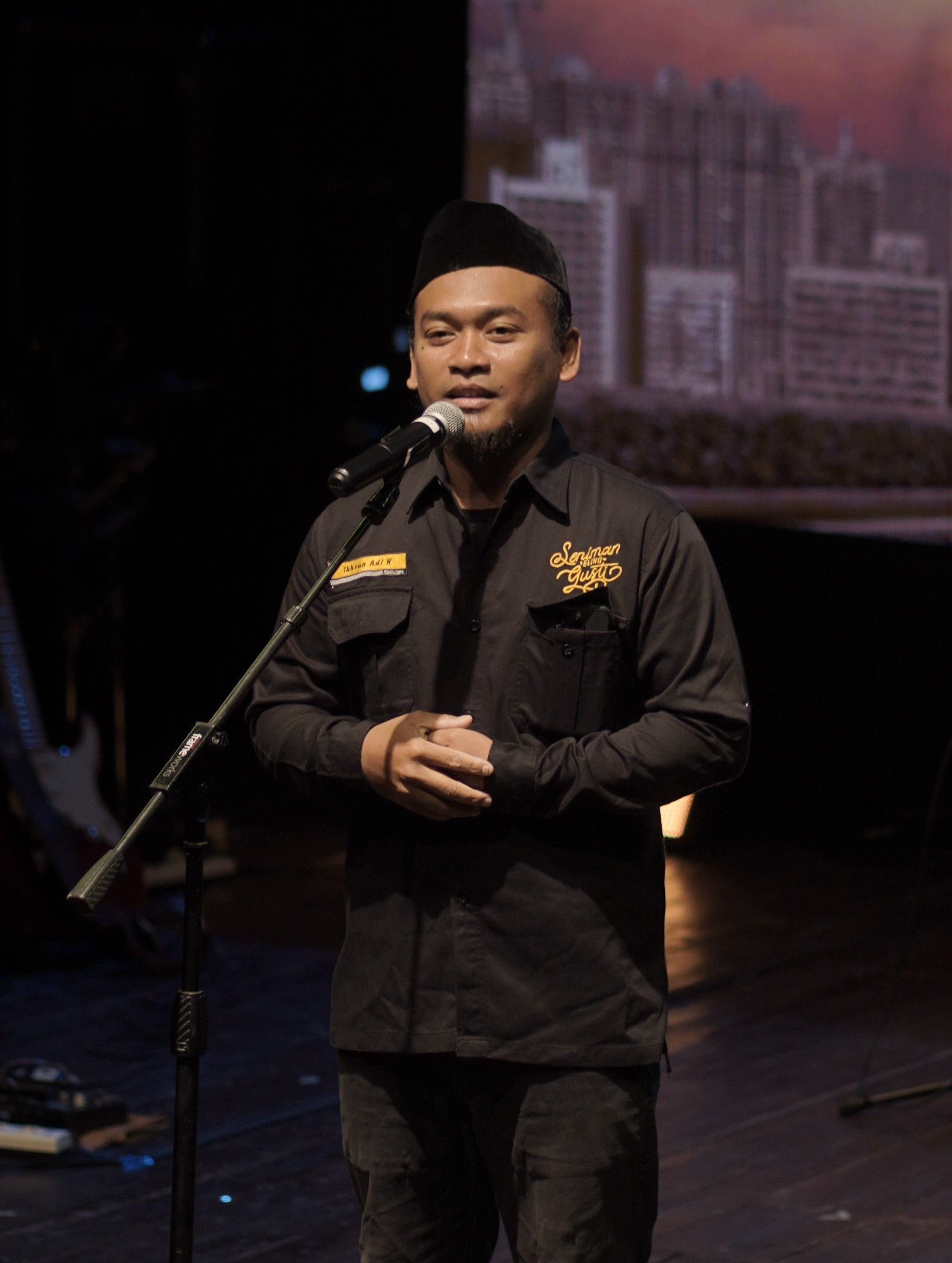 Ikhsan Adi Kurniawan S.I.P